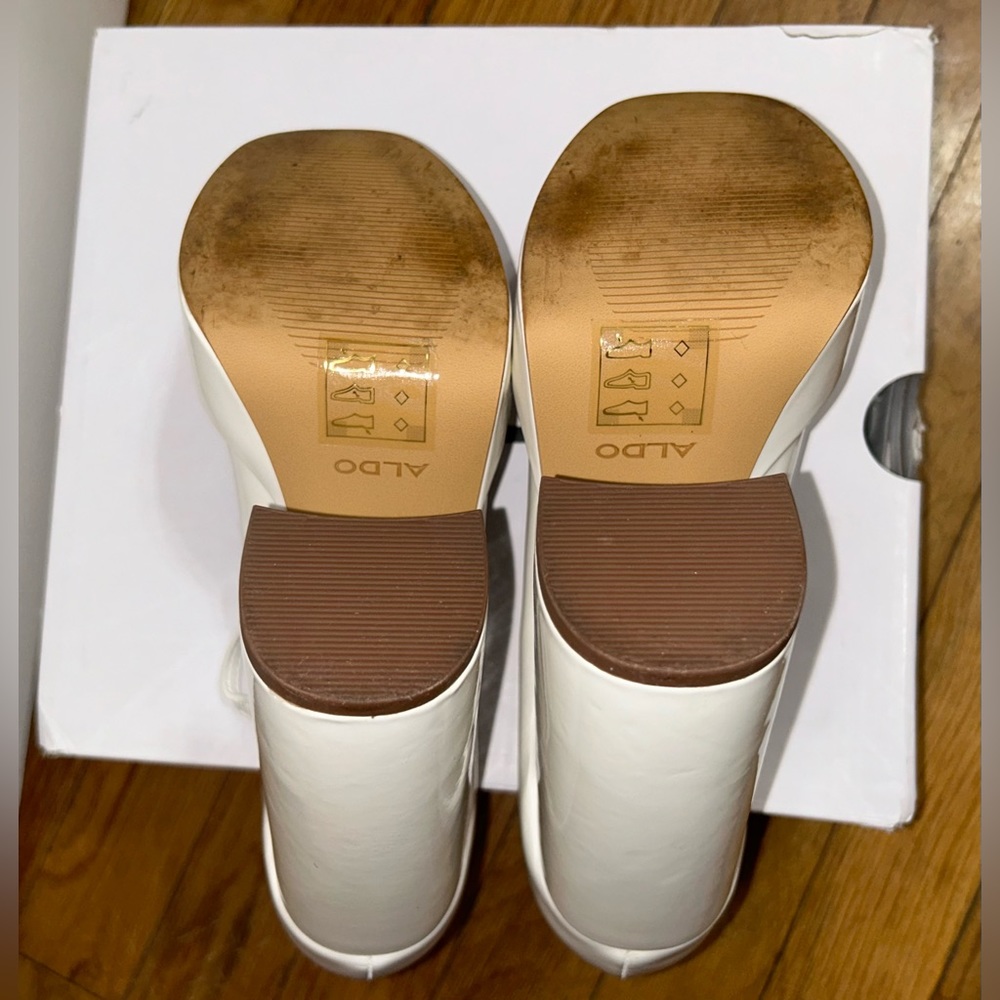 Aldo - Picture 5 of 5